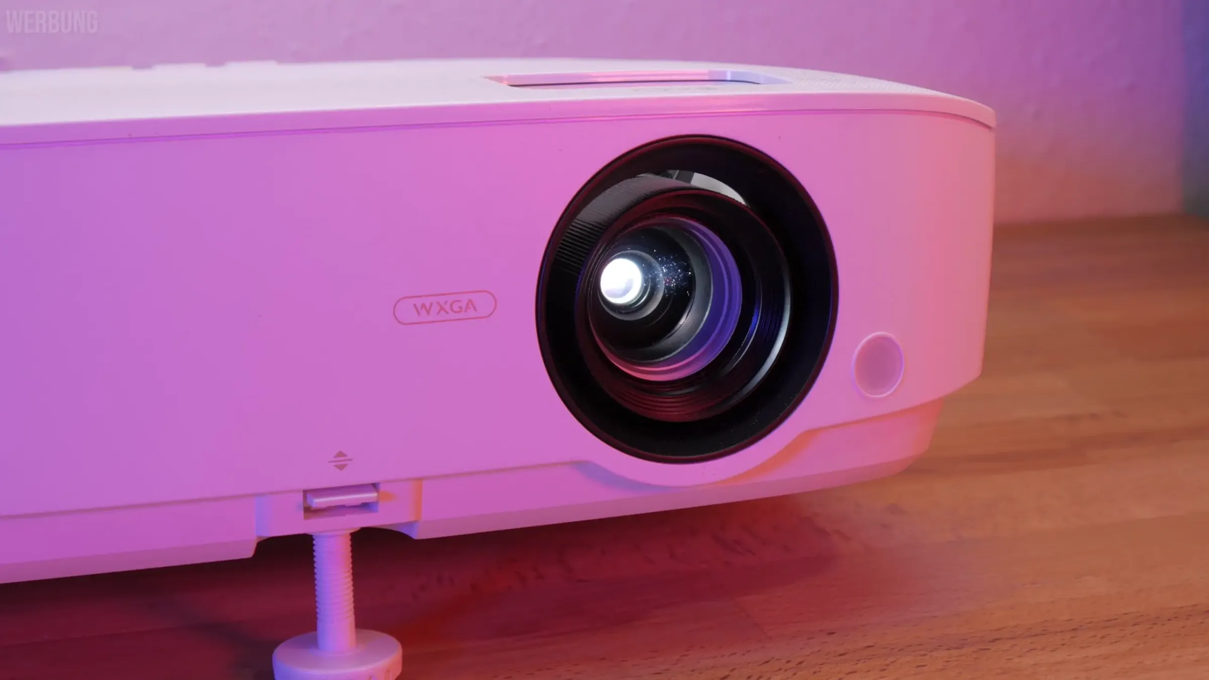 Hochwertig und leise | Review: BenQ TW535 Beamer Post feature image
